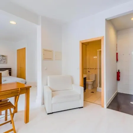 アパート Sunday Lovers 53 *